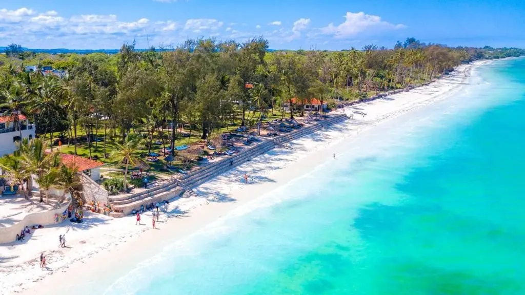 Diani Sea Resort — DIANI SEA RESORT