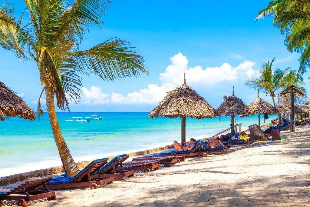 Diani Sea Resort — DIANI SEA RESORT