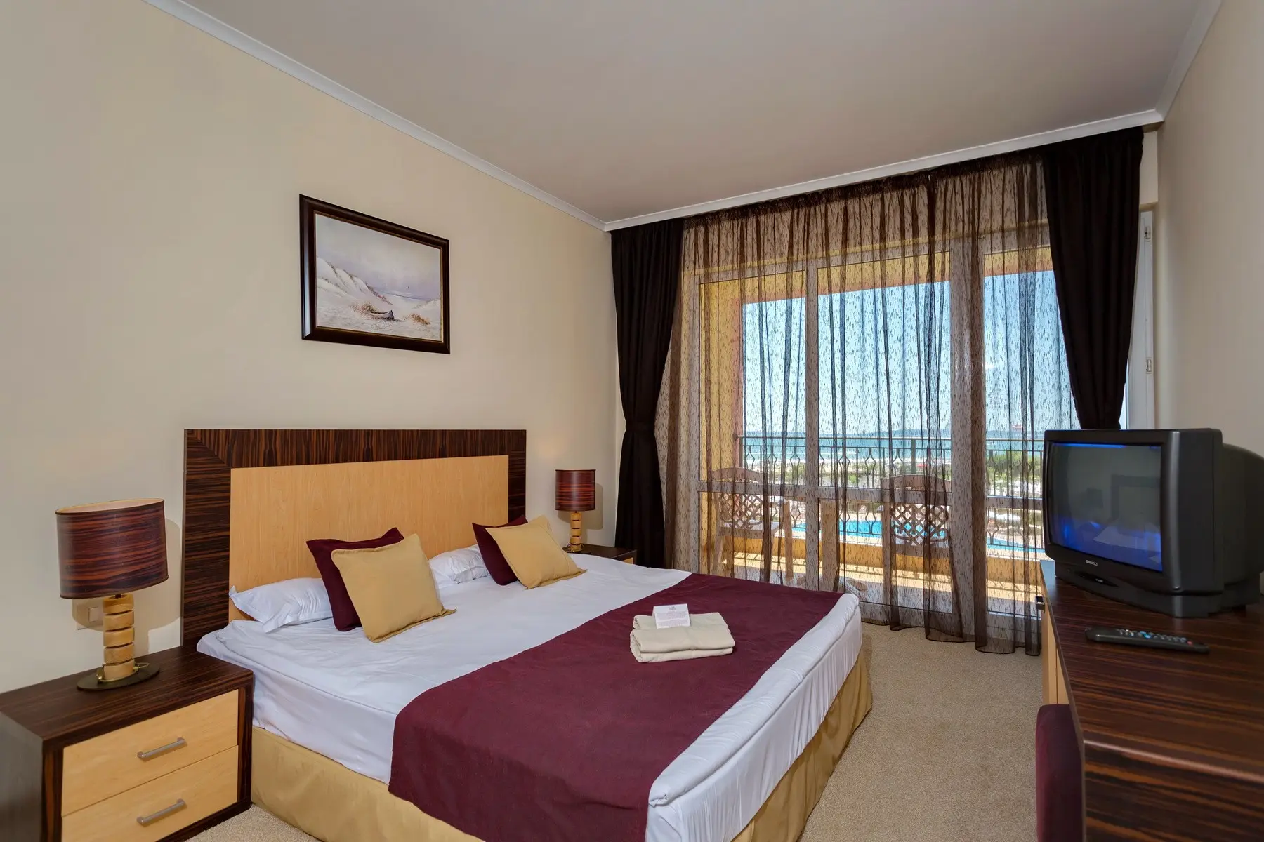 DIT Majestic Beach Resort — DIT MAJESTIC BEACH RESORT