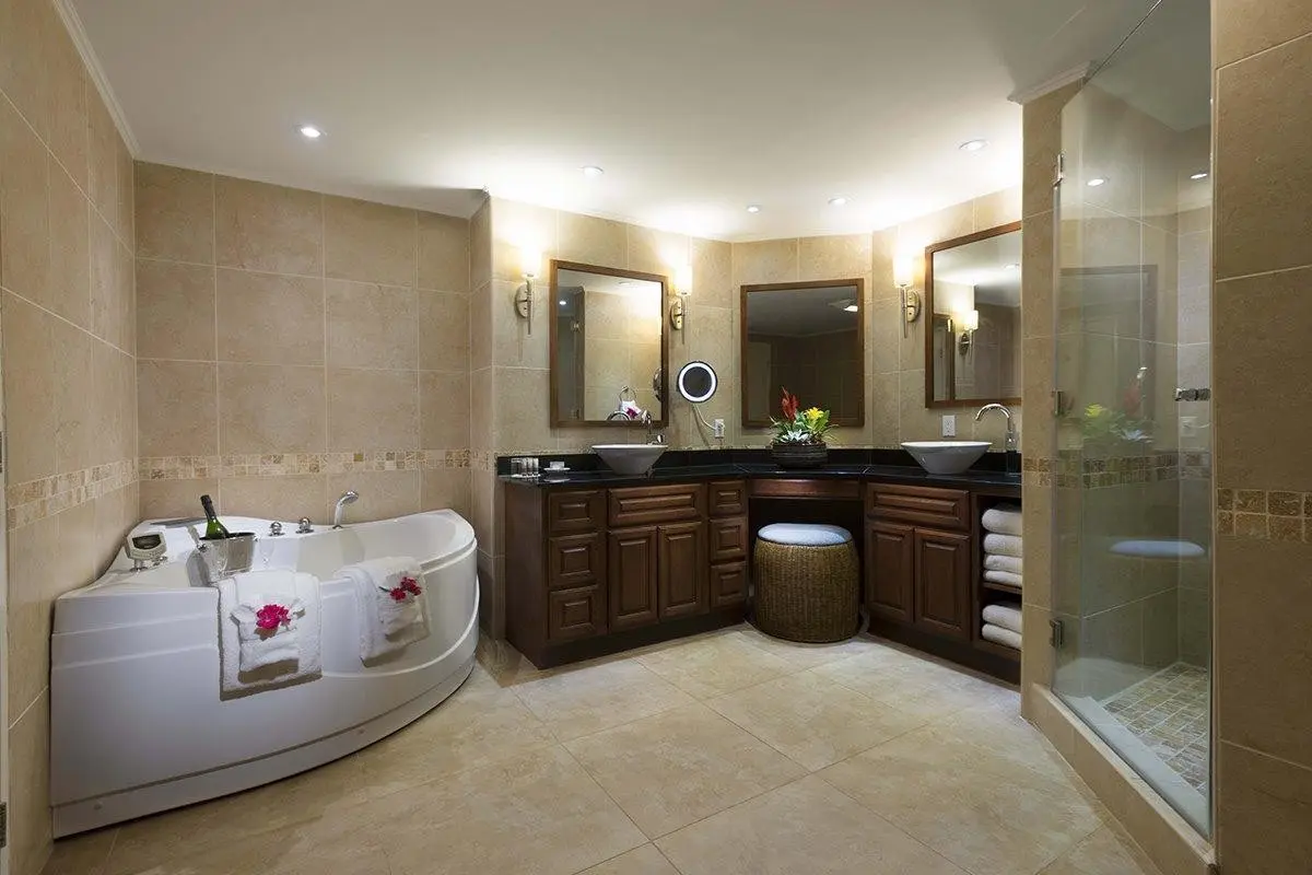 Divi Aruba Phoenix Beach Resort — DIVI ARUBA PHOENIX BEACH RESORT