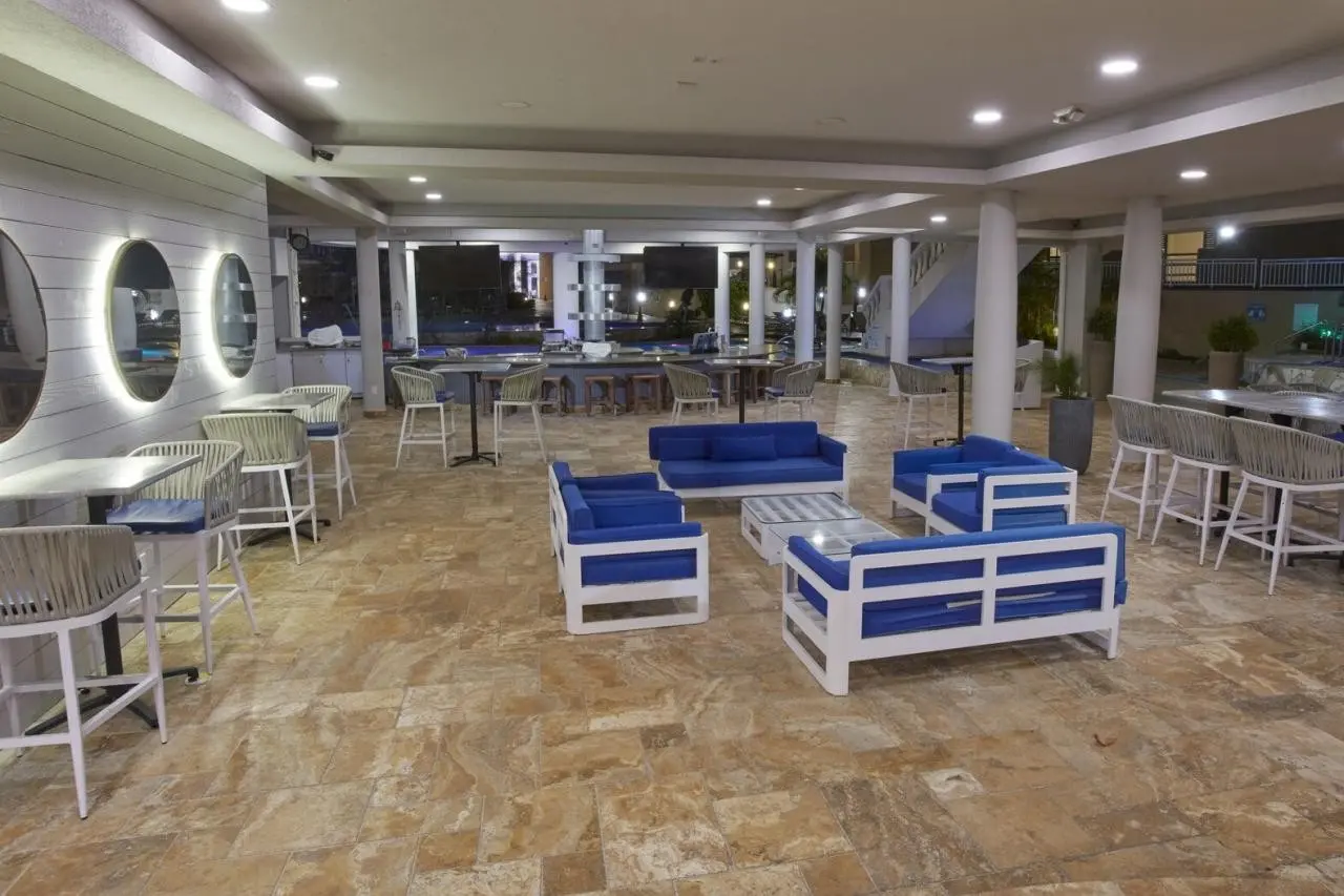 Divi Aruba Phoenix Beach Resort — DIVI ARUBA PHOENIX BEACH RESORT
