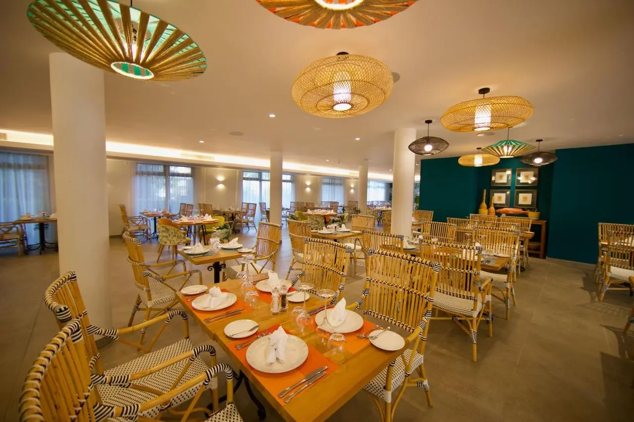 Domaine de Grand Baie — DOMAINE DE GRAND BAIE