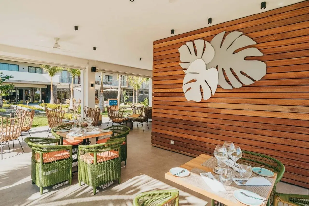 Domaine de Grand Baie — DOMAINE DE GRAND BAIE