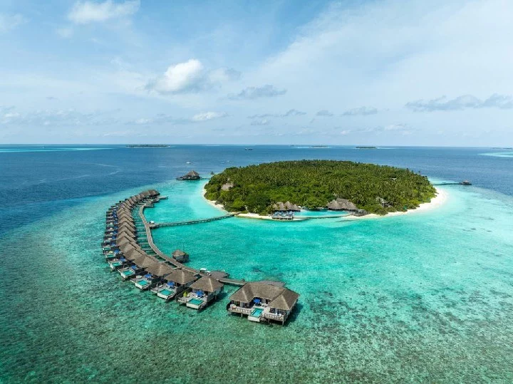 Hotel Dusit Thani Maldives