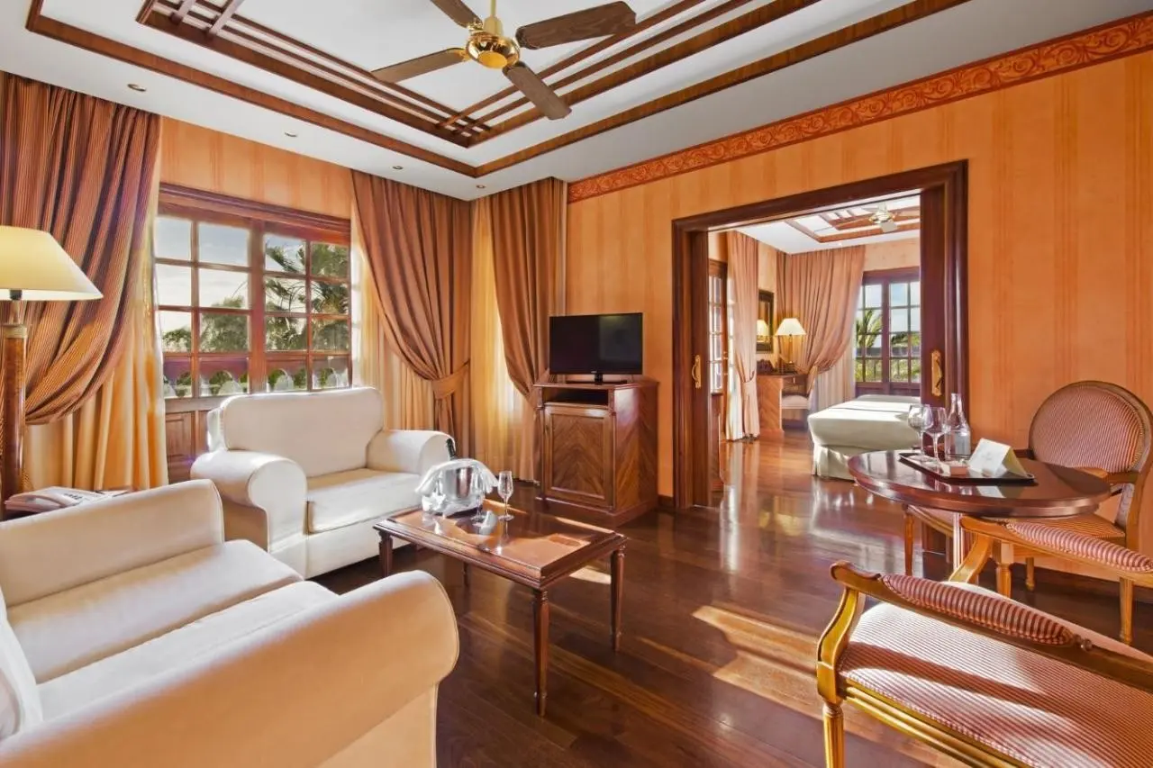 Elba Palace Golf  Boutique Hotel — ELBA PALACE GOLF BOUTIQUE