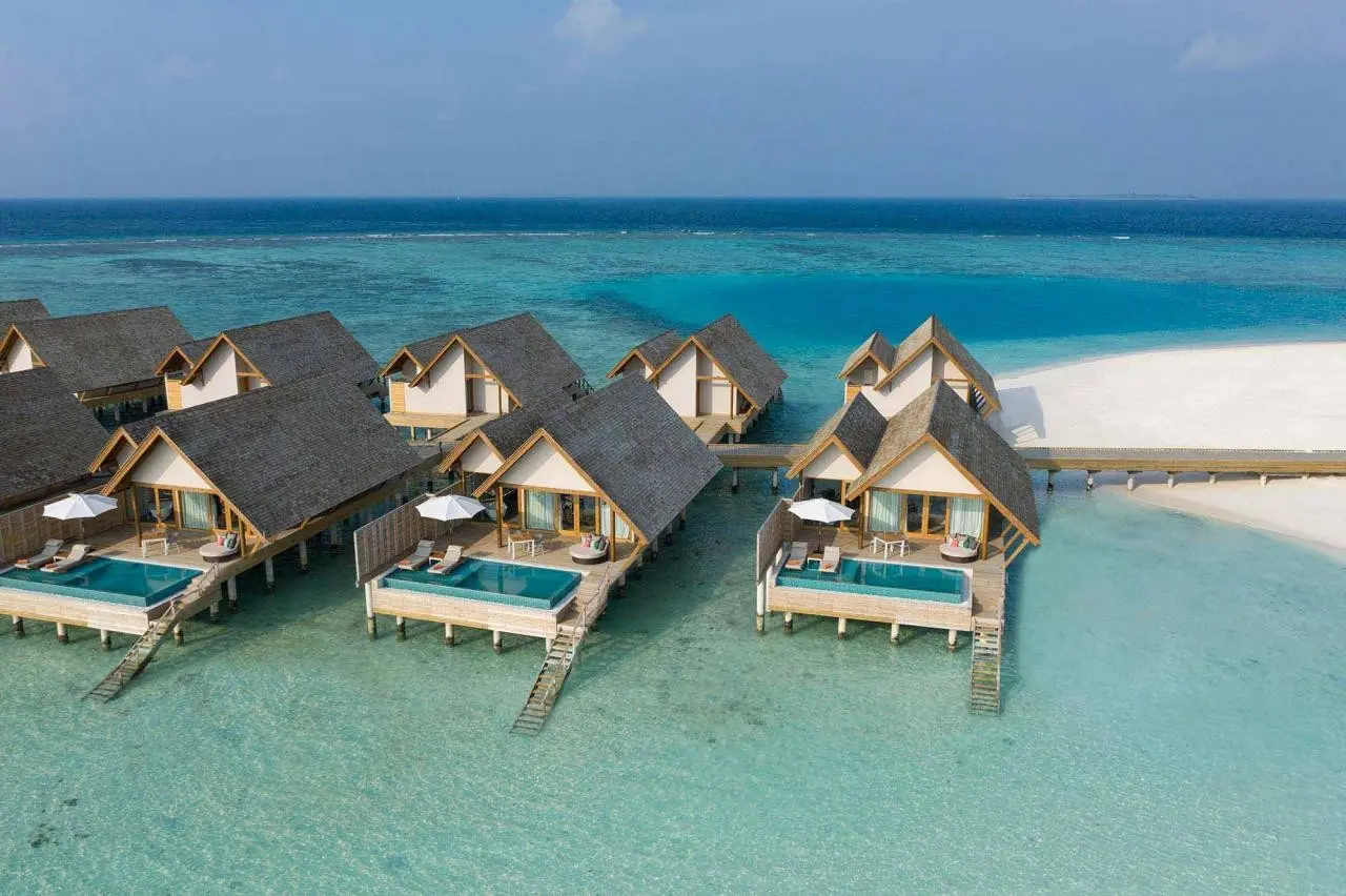 Emerald Faarufushi Resort & Spa — EMERALD FAARUFUSHI RESORT & SPA