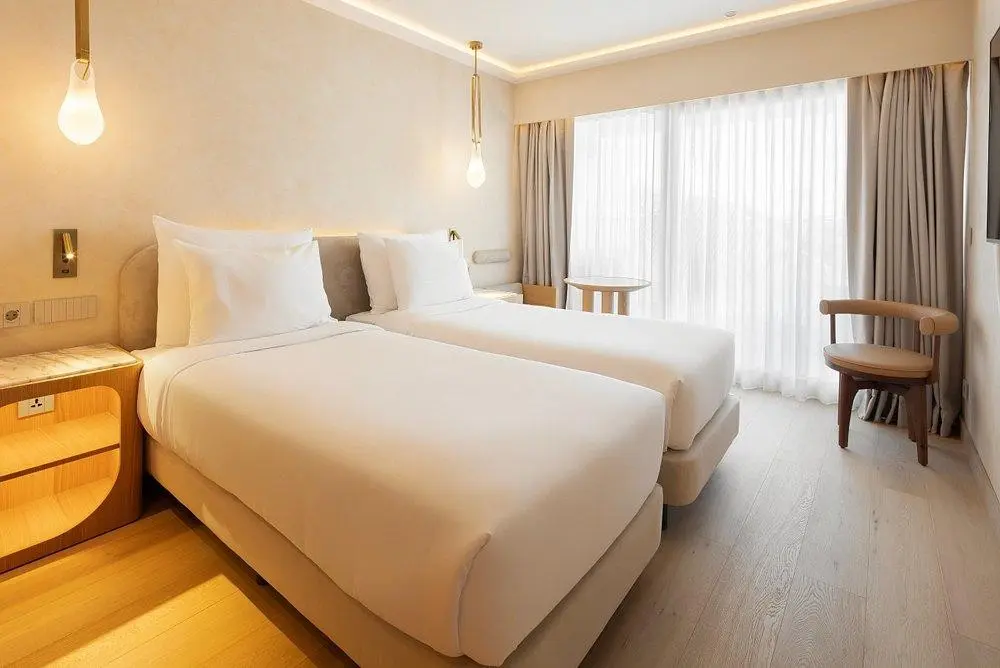 EVOLUTION Cascais-Estoril — EVOLUTION CASCAIS-ESTORIL