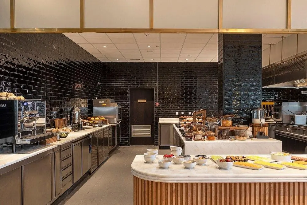 EVOLUTION Cascais-Estoril — EVOLUTION CASCAIS-ESTORIL