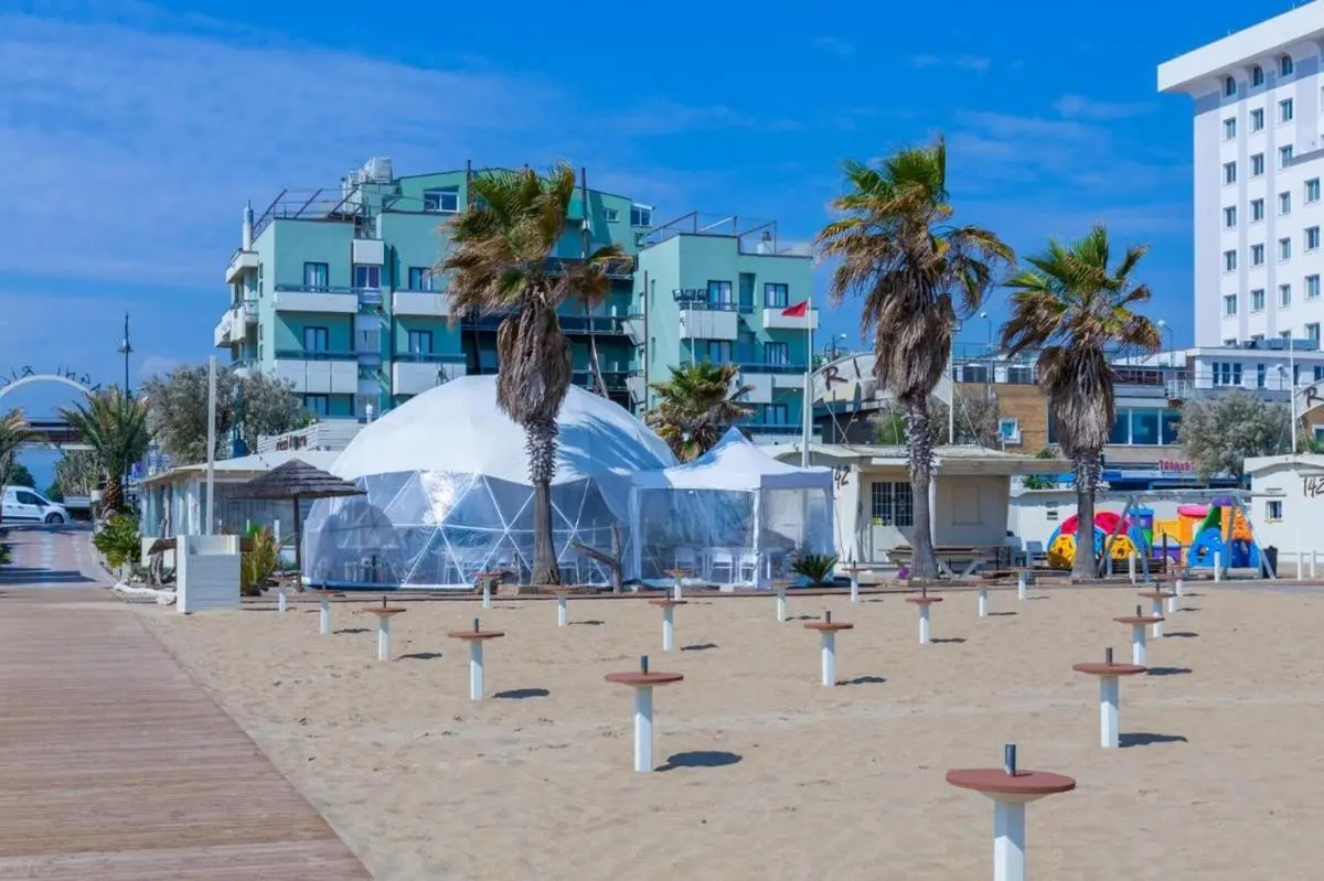 Executive La Fiorita — EXECUTIVE LA FIORITA