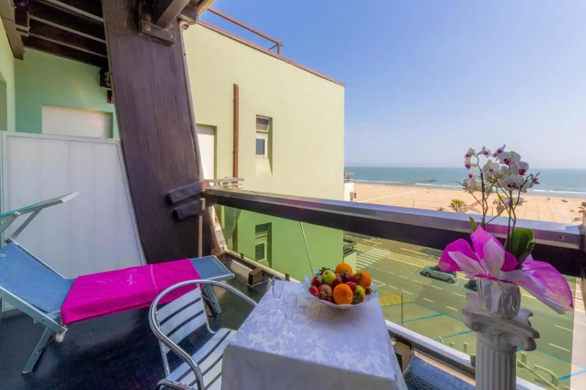 Executive La Fiorita — EXECUTIVE LA FIORITA