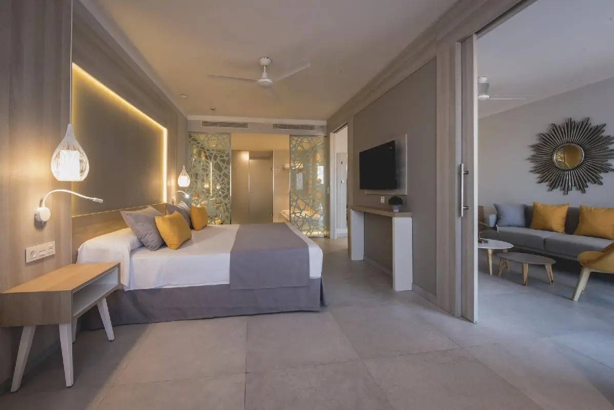 Fantasia Bahia Principe Tenerife - ONLINE — FANTASIA BAHIA PRINCIPE TENERIFE - ONLINE