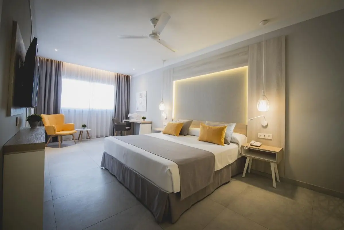 Fantasia Bahia Principe Tenerife - ONLINE — FANTASIA BAHIA PRINCIPE TENERIFE - ONLINE