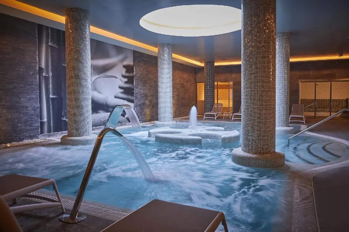 Fantasia Bahia Principe Tenerife - ONLINE — FANTASIA BAHIA PRINCIPE TENERIFE - ONLINE