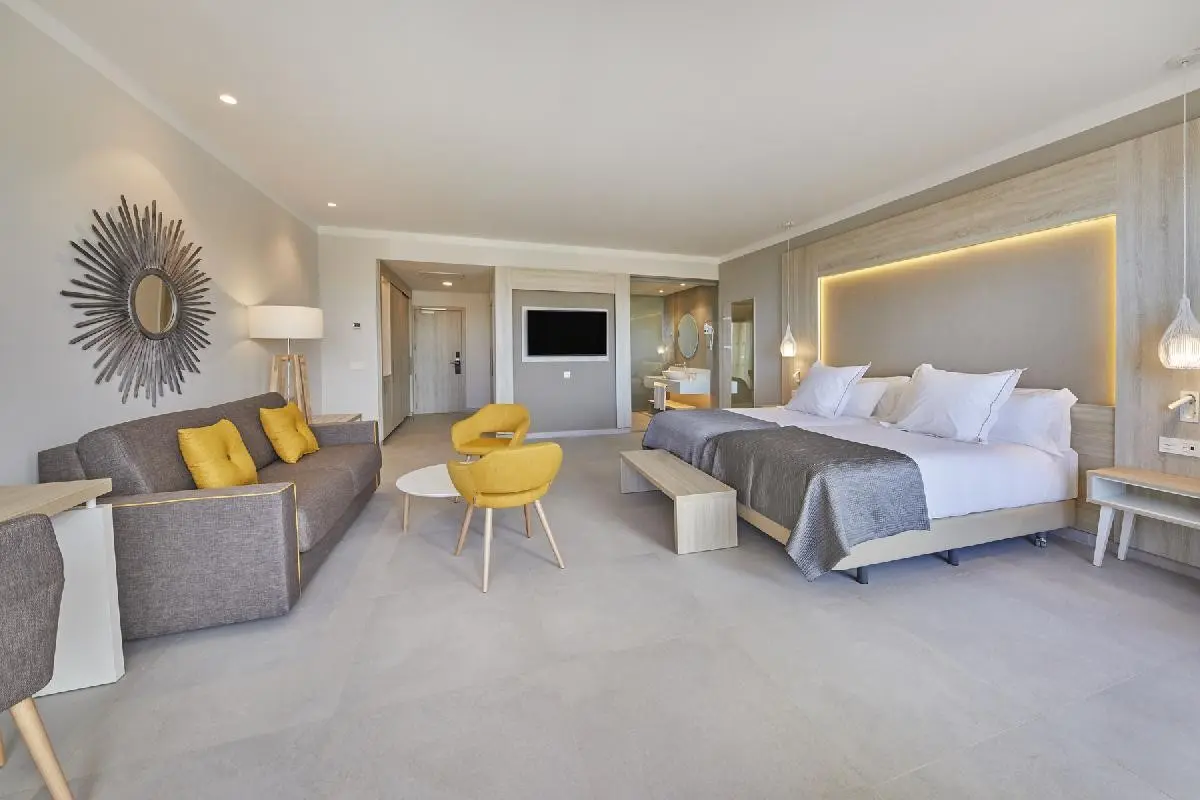 Fantasia Bahia Principe Tenerife - ONLINE — FANTASIA BAHIA PRINCIPE TENERIFE - ONLINE