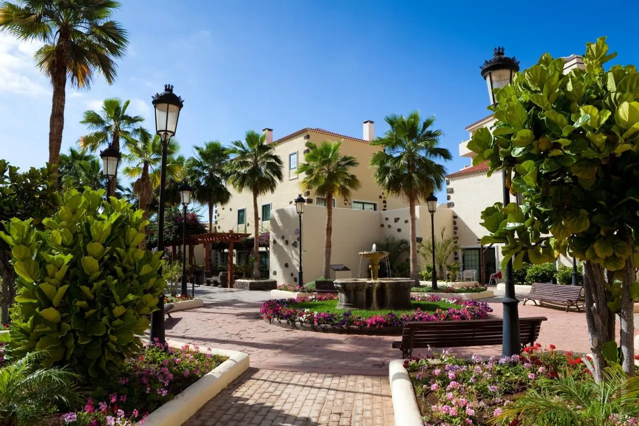 GF Isabel — GF ISABEL