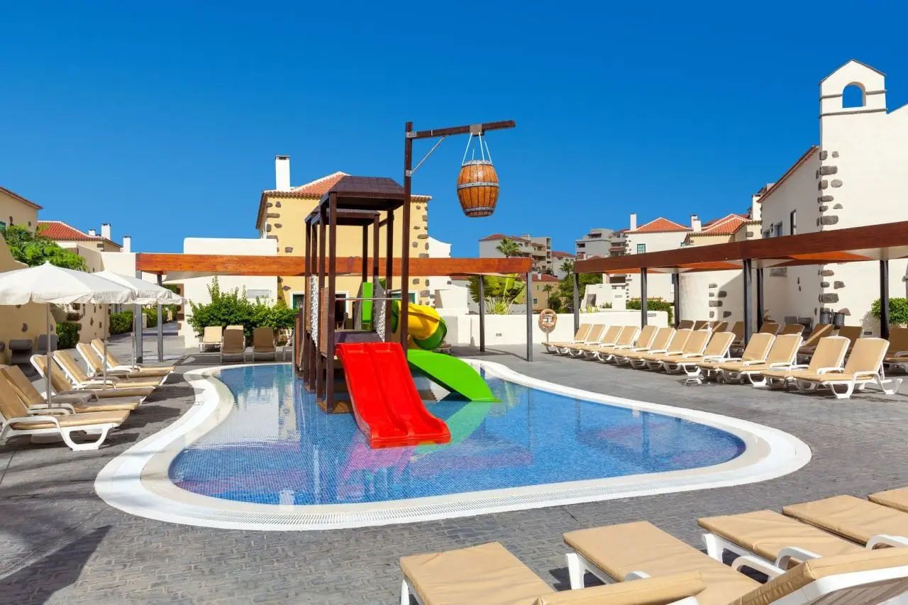 GF Isabel — GF ISABEL