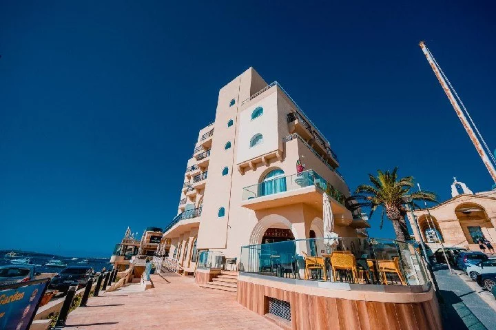 Hotel Gillieru Hotel