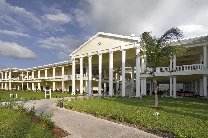 Hotel Grand Palladium Lady Hamilton Resort and Spa