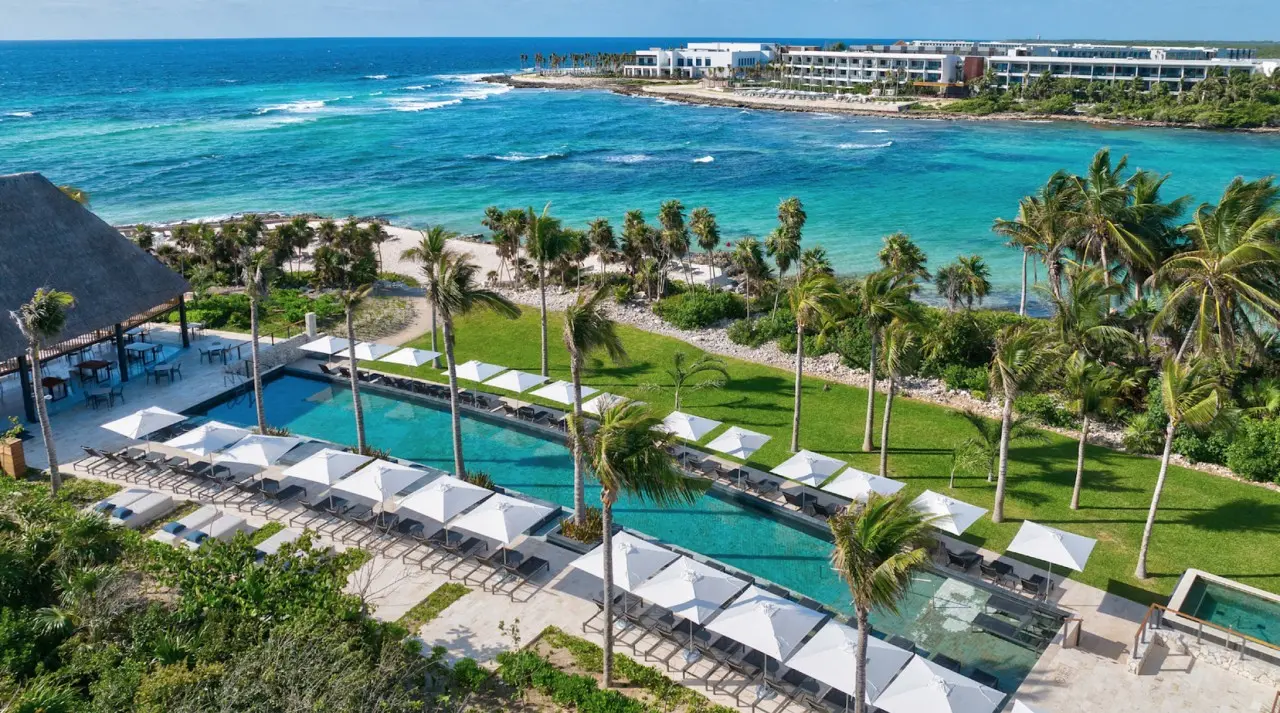 Basen w hotelu Hard Rock Hotel Riviera Maya