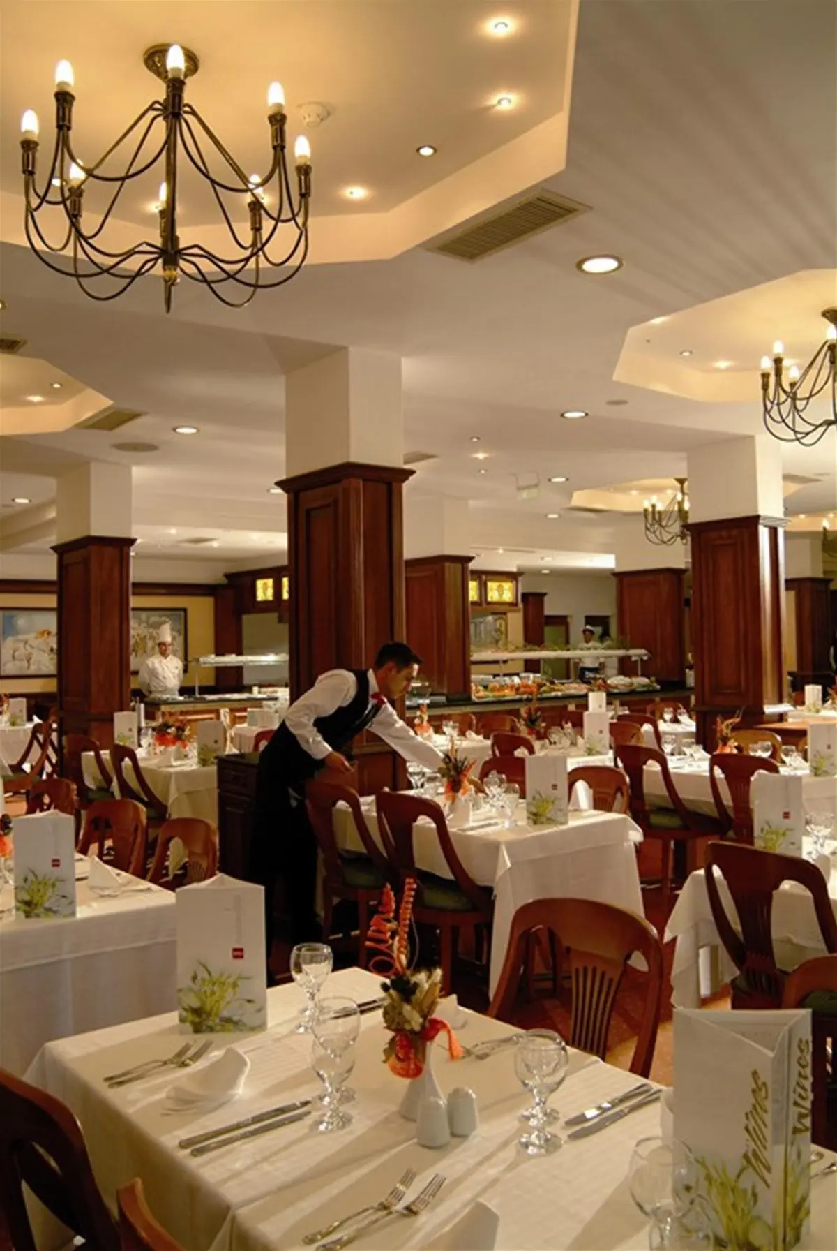 Helena Park — ROYAL PALACE HELENA PARK