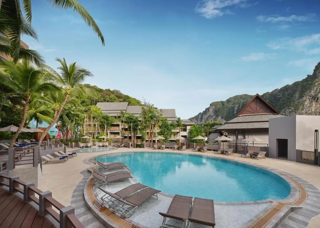Holiday Inn Express Krabi Ao Nang Beach — HOLIDAY INN RESORT KRABI AO NANG