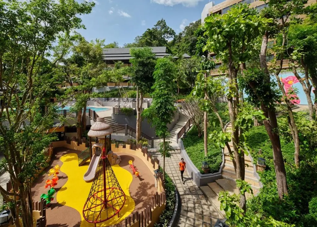 Holiday Inn Express Krabi Ao Nang Beach — HOLIDAY INN RESORT KRABI AO NANG