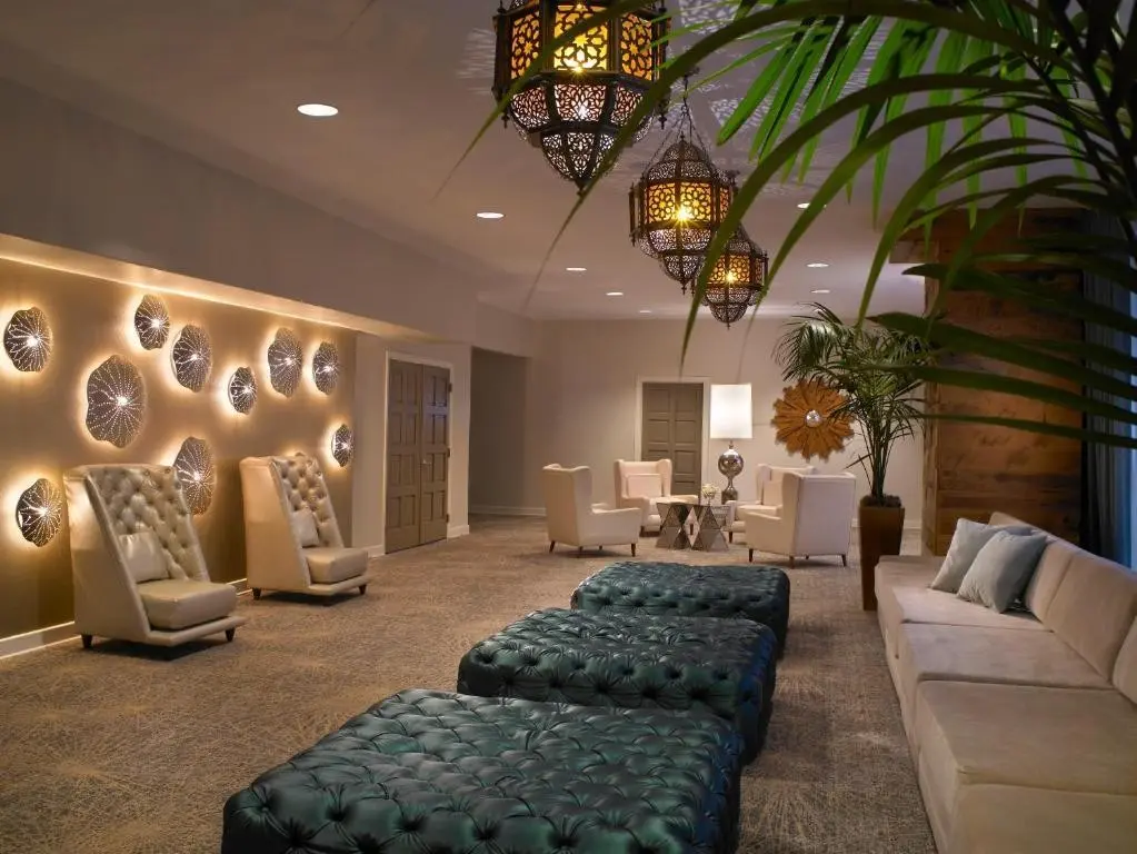 Holiday Inn Miami Beach Oceanfront — HOLIDAY INN MIAMI BEACH OCEANFRONT