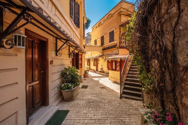 Hotel House Garden Hotel