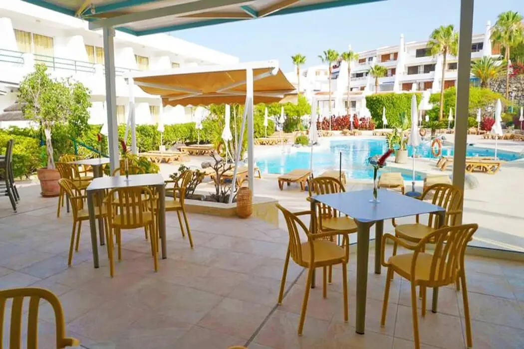 Basen w hotelu Hovima Panorama