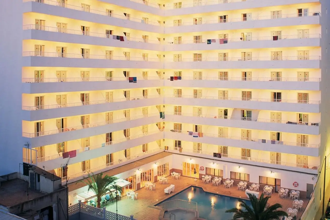 Basen w hotelu Hsm Reina Del Mar Hotel