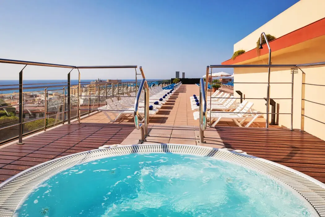 Basen w hotelu HTop Calella Palace