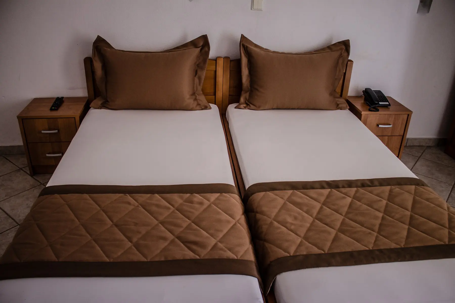 Ilios Hotel — ILIOS