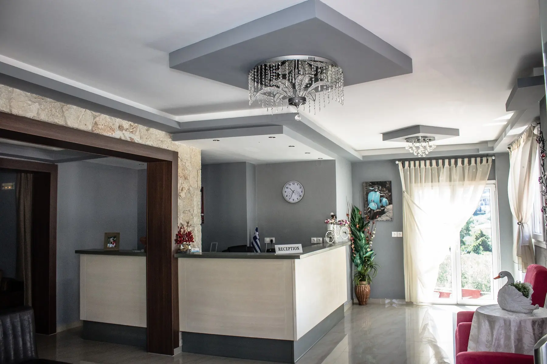 Ilios Hotel — ILIOS