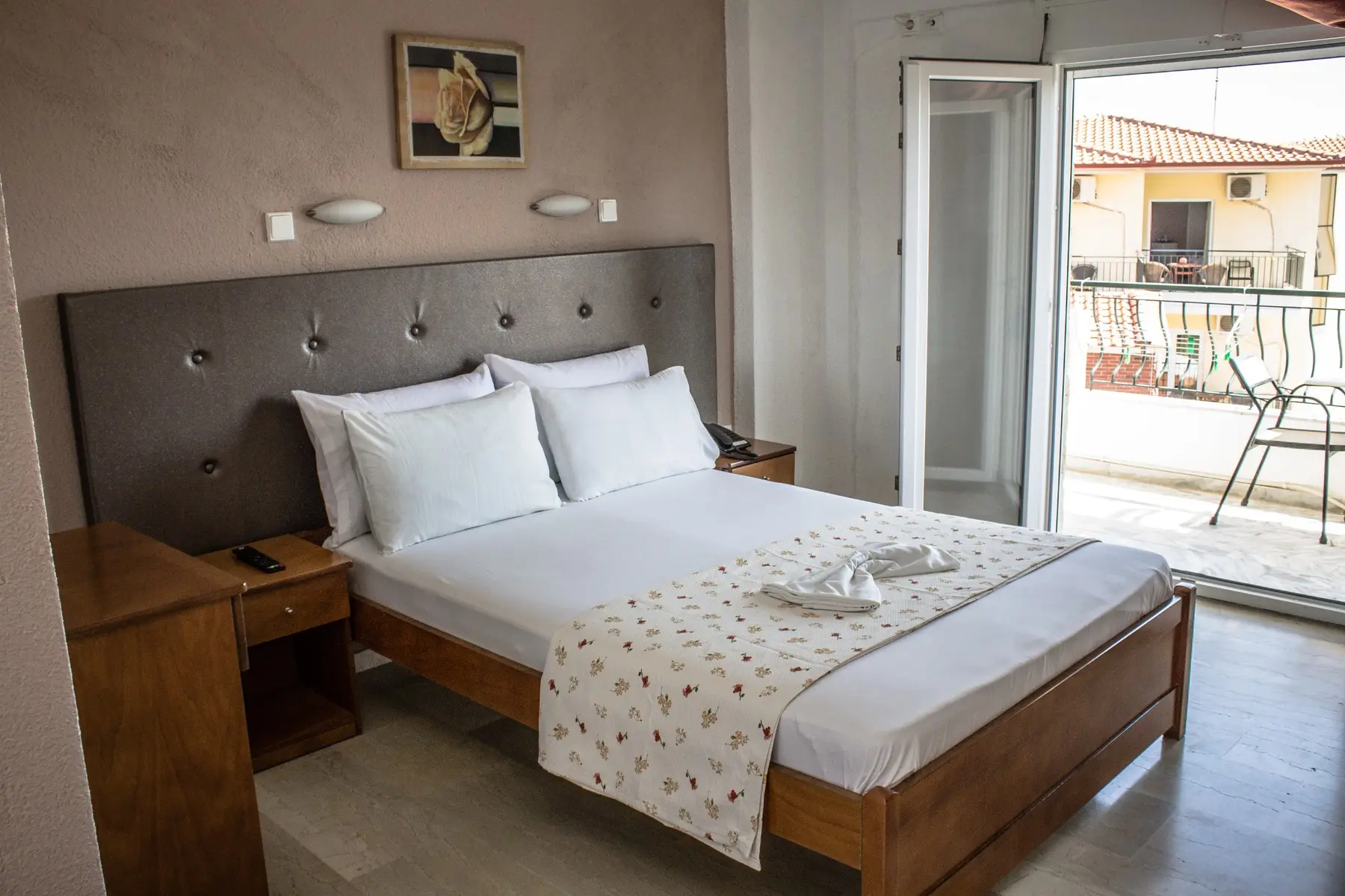 Ilios Hotel — ILIOS