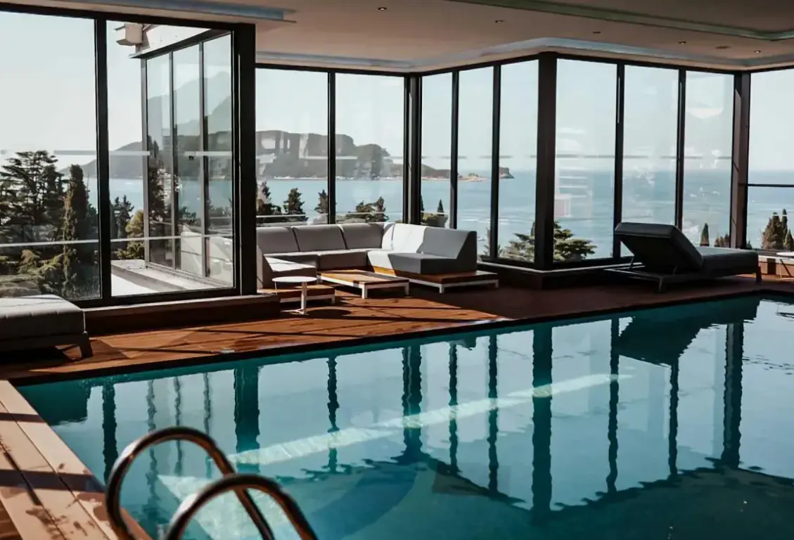 Basen w hotelu Imperial Conference&SPA
