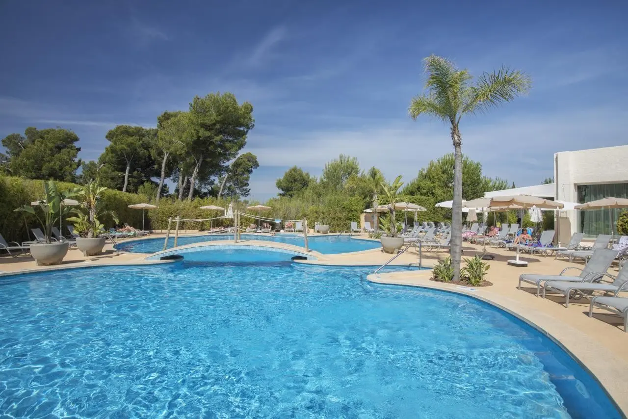 Basen w hotelu Js Alcudi-Mar