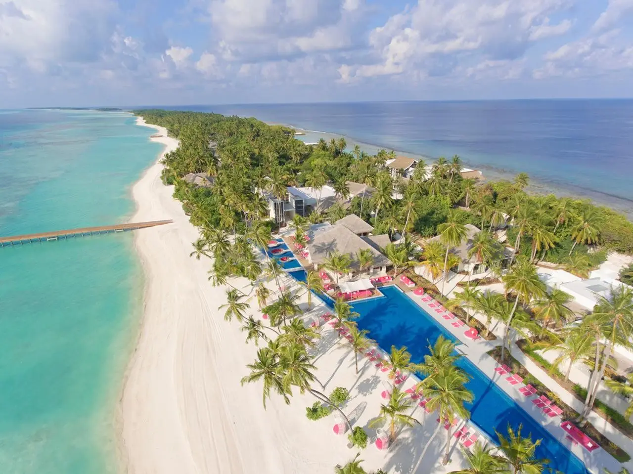 Plaża przy hotelu Kandima Maldives