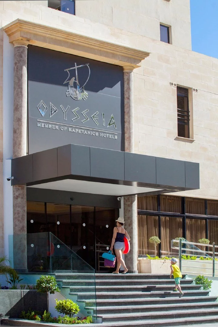 Hotel Kapetanios Odysseia (ex Kanika Pantheon) w Cypr (Limassol) - oferta last minute