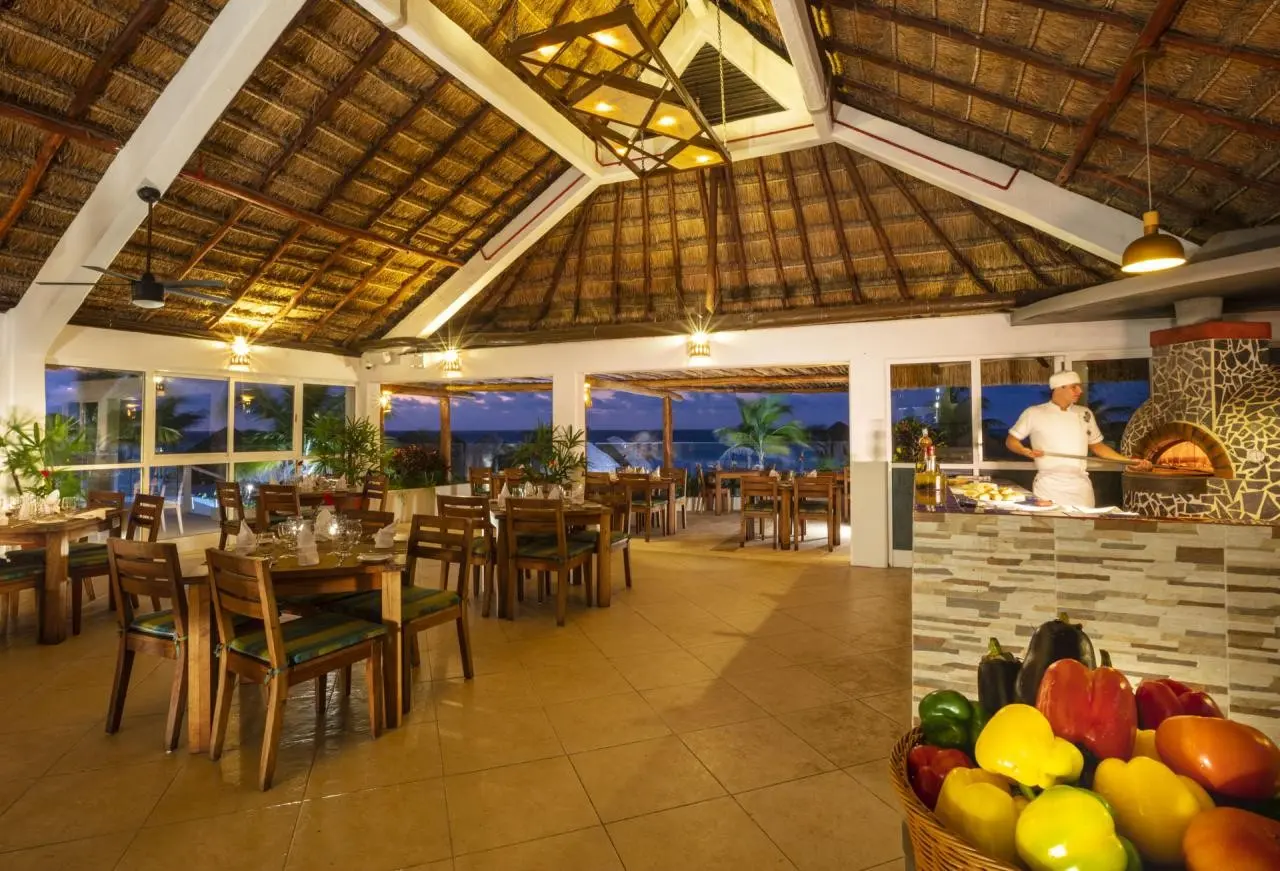 Restauracja i jedzenie w hotelu Krystal Grand Cancun All Inclusive