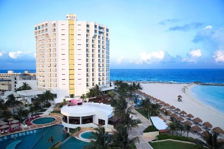 Hotel Krystal Grand Cancun All Inclusive