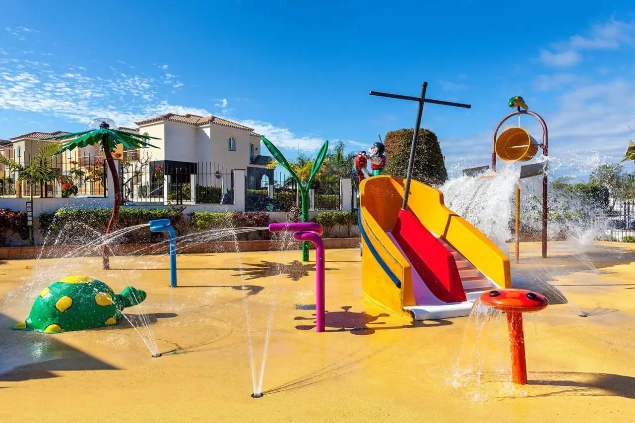 Atrakcje dla dzieci w hotelu Landmar Costa Los Gigantes