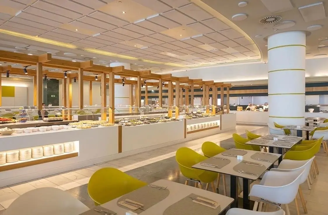 Restauracja i jedzenie w hotelu Landmar Costa Los Gigantes