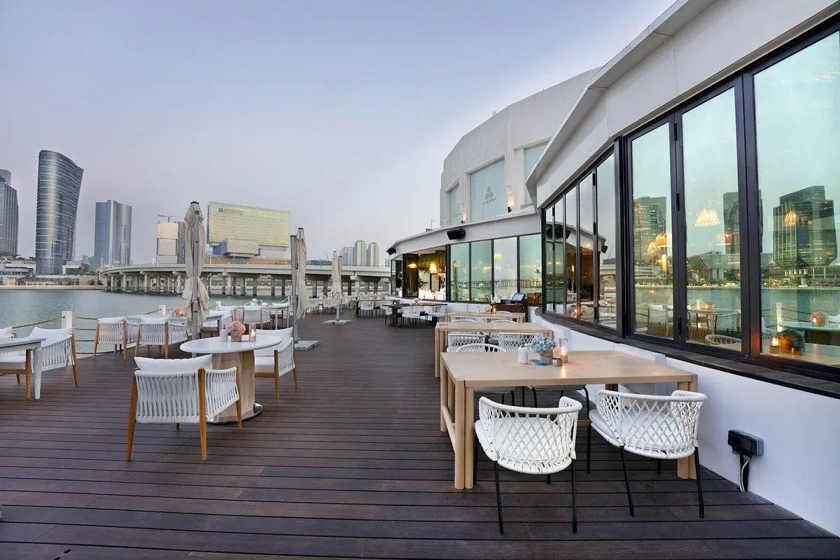 Le Meridien Abu Dhabi — LE MERIDIEN ABU DHABI