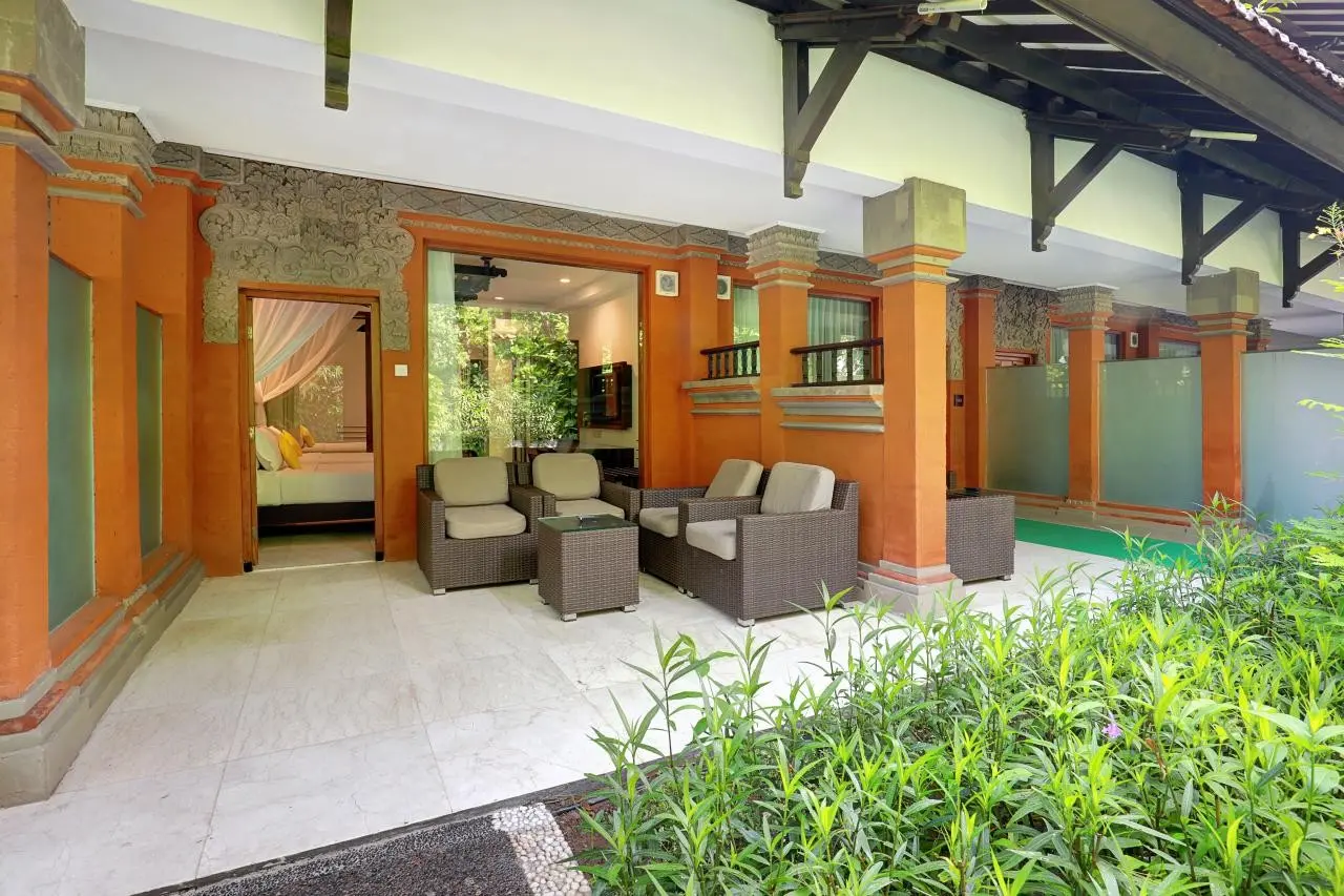 Legian Beach Hotel — LEGIAN BEACH HOTEL