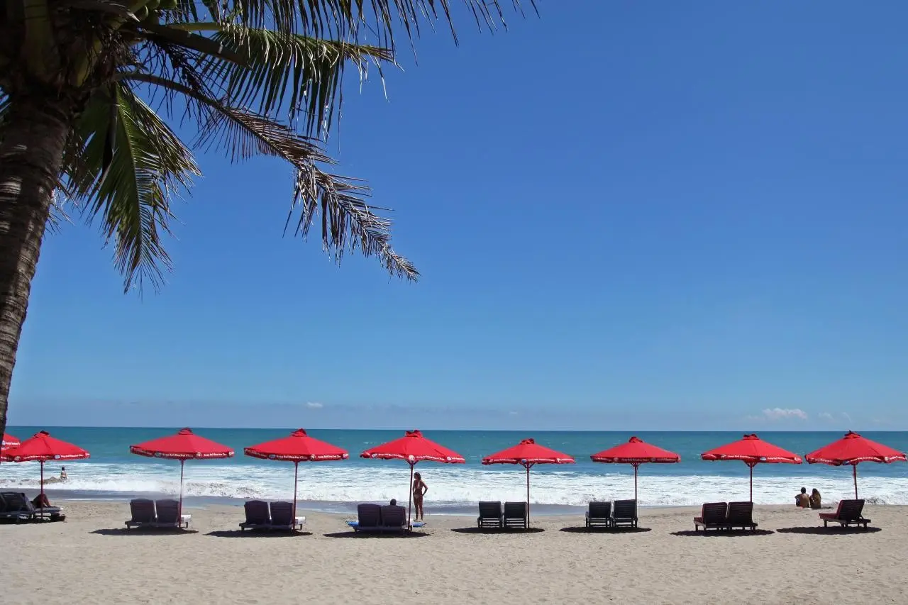 Legian Beach Hotel — LEGIAN BEACH HOTEL