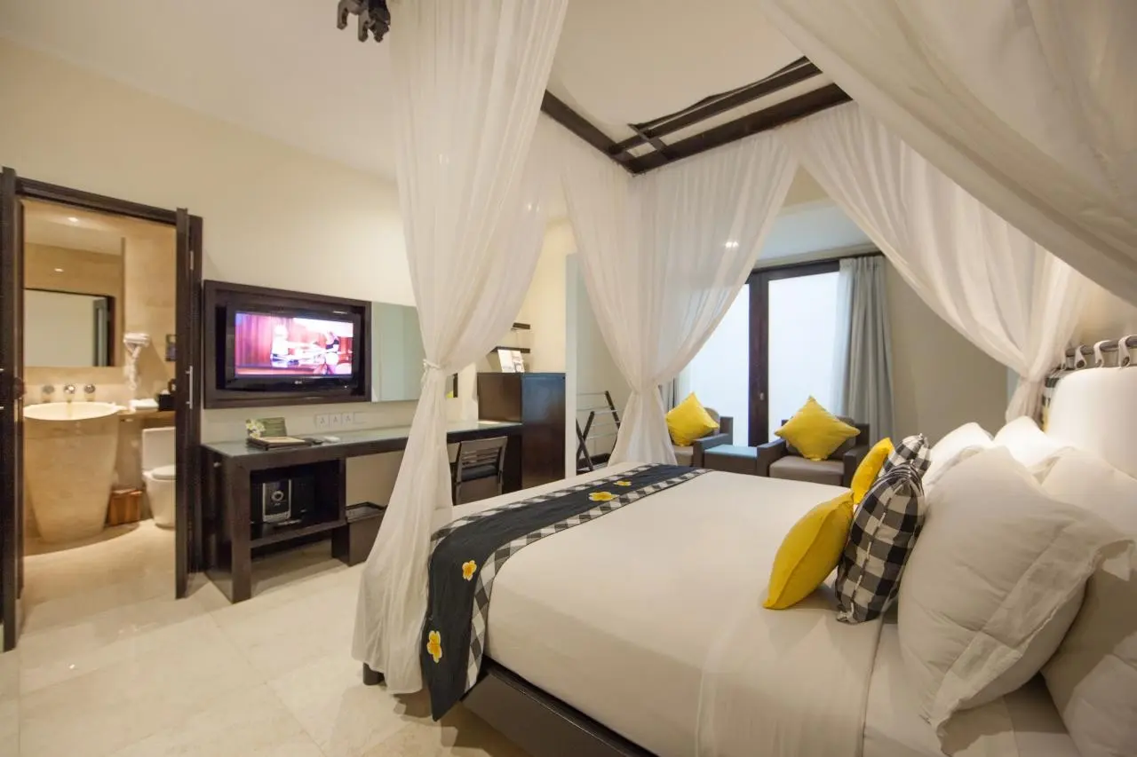 Legian Beach Hotel — LEGIAN BEACH HOTEL
