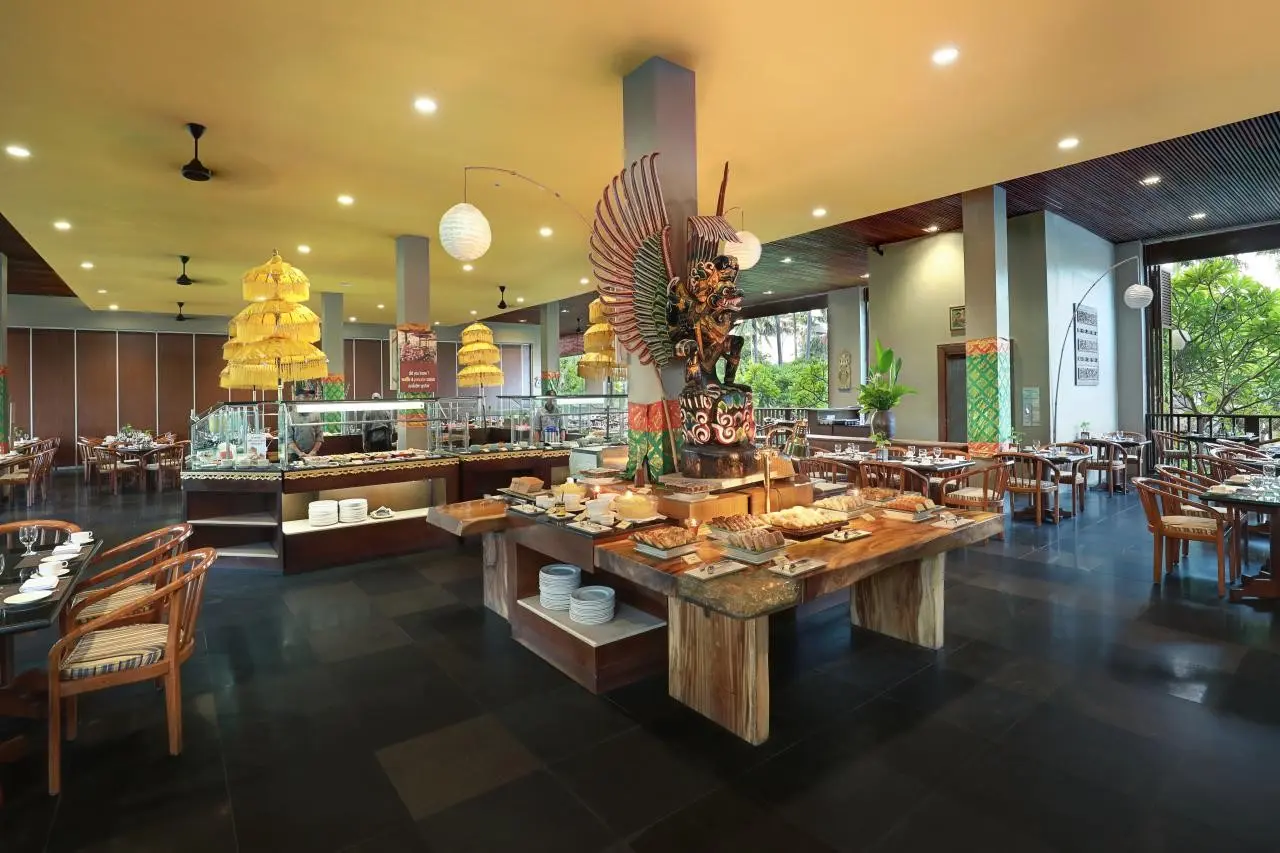 Legian Beach Hotel — LEGIAN BEACH HOTEL