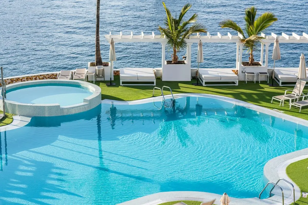 LIVVO Puerto de Mogan — LIVVO PUERTO DE MOGAN