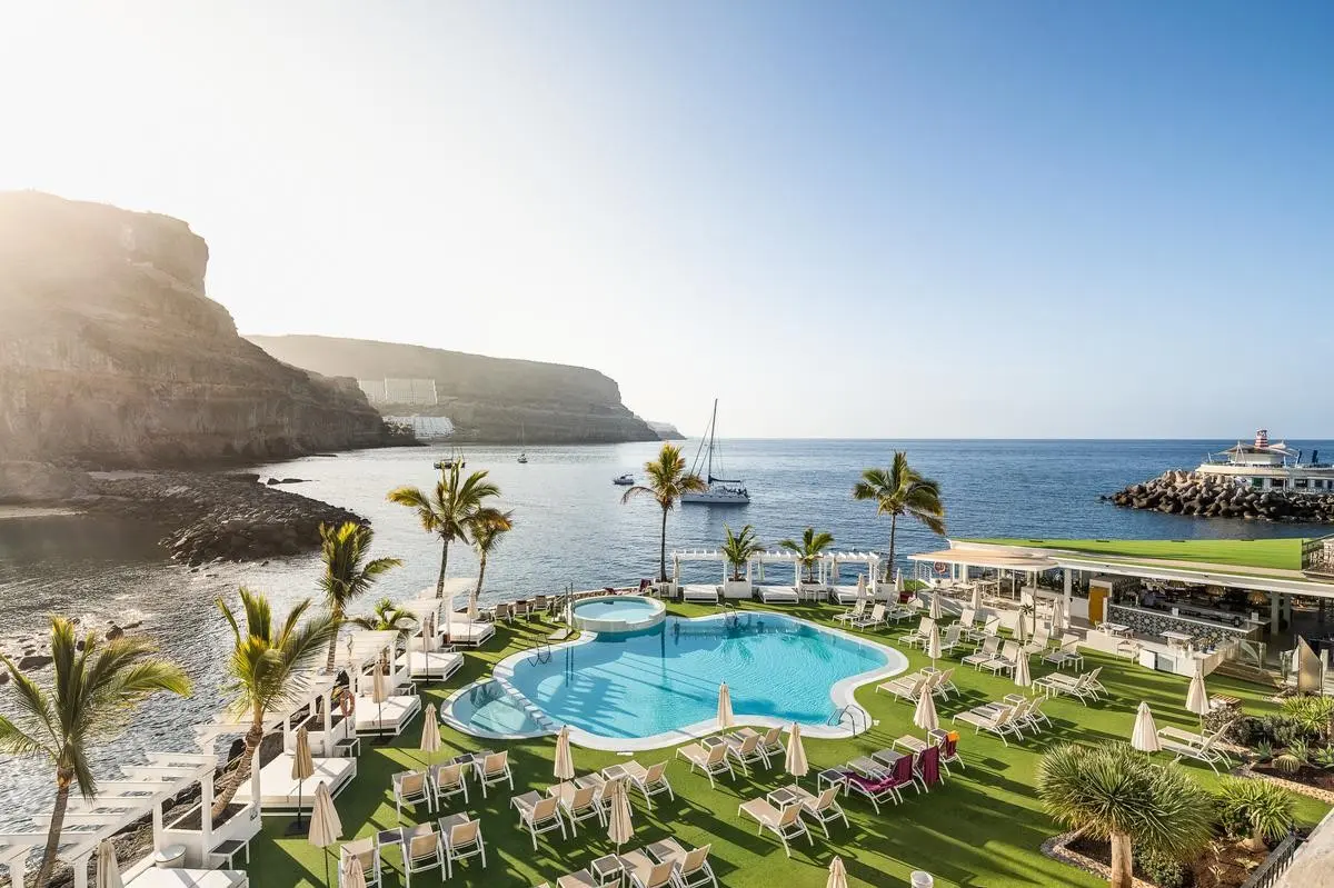 LIVVO Puerto de Mogan — LIVVO PUERTO DE MOGAN