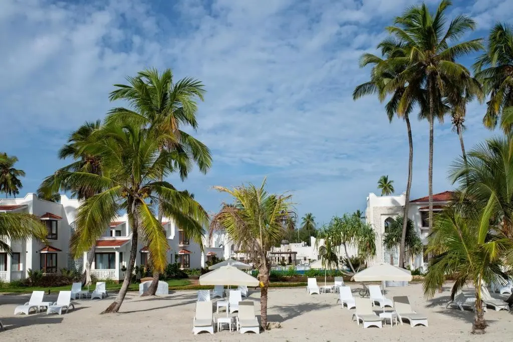 Plaża przy hotelu Lux Marijani Zanzibar